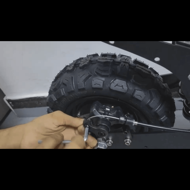 Arwibon Q30 tire - Electric Scooter 